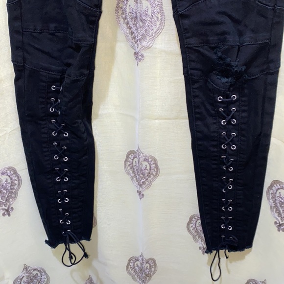 RED FOX BLAXK DISTRESSED JEANS SILVER GROMMETS LACE-UP CALFS, SZ 3 - Picture 4 of 14